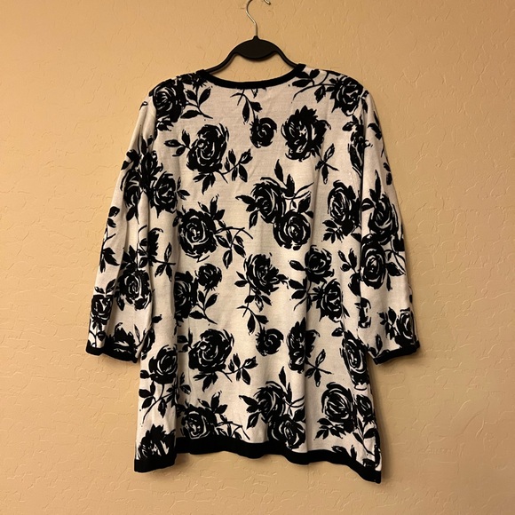 Cathy Daniels Winter White with Black Roses Knit Sweater - Picture 15 of 16